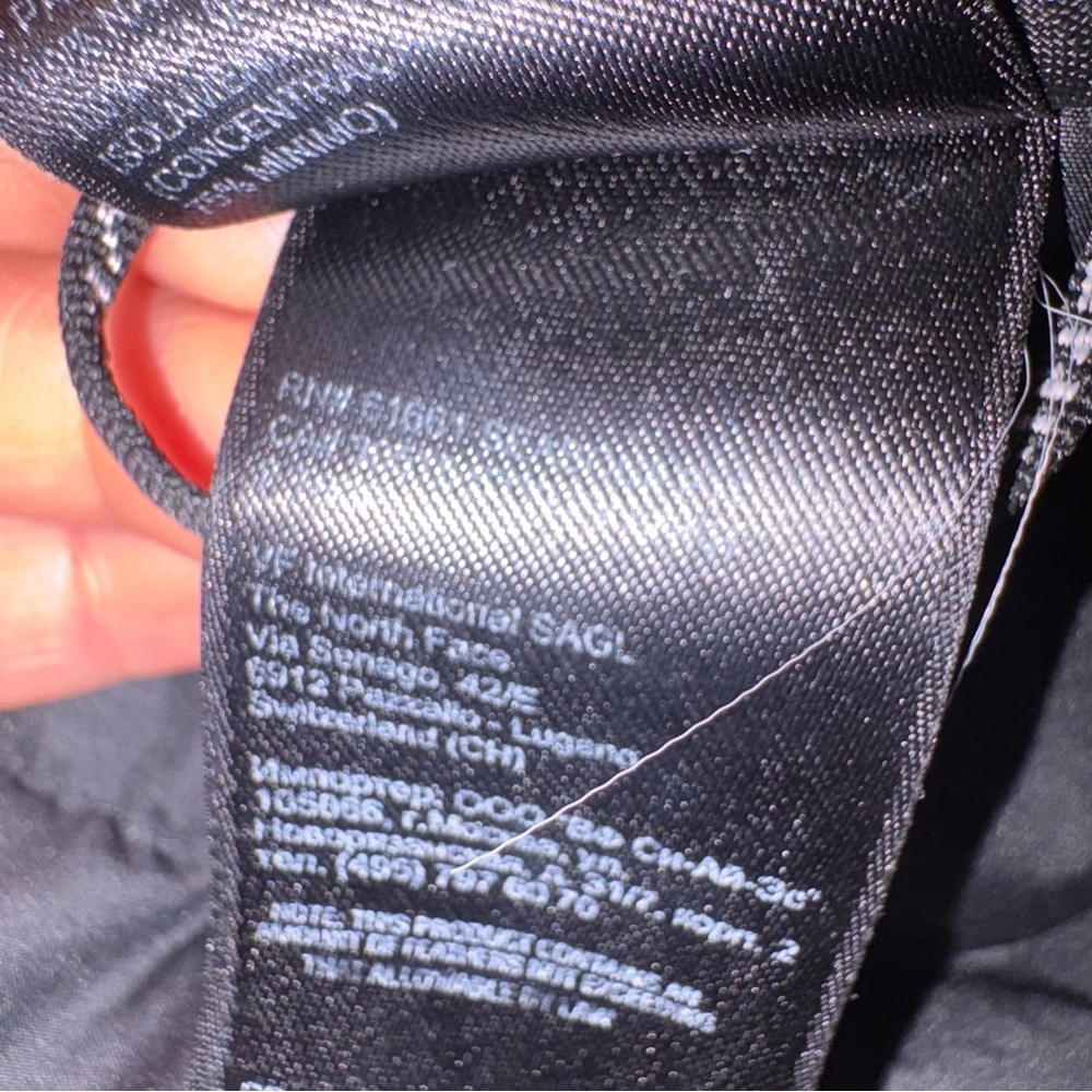 The North Face 700 Pertex down Women's Black Puffer Coat size S - Picture 13 of 14